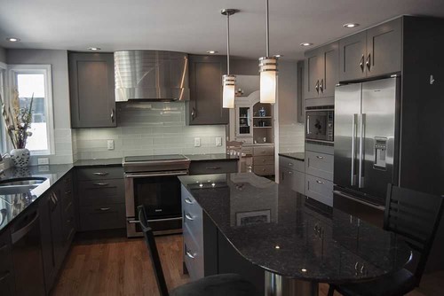 black countertops with gray cabinets