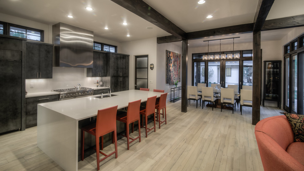 Photo of a modern kitchen in Denver.