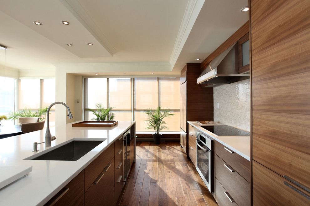 Inspiration for a contemporary kitchen remodel in Toronto with stainless steel appliances