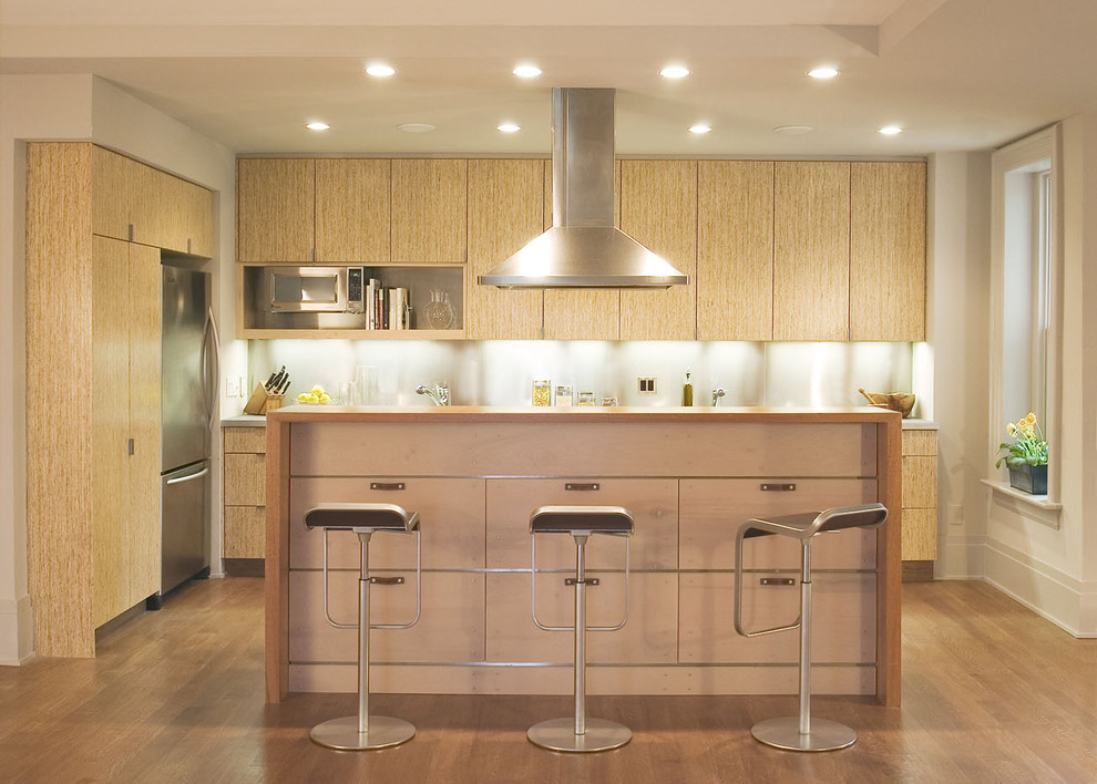 This is an example of a contemporary kitchen in DC Metro with stainless steel appliances.