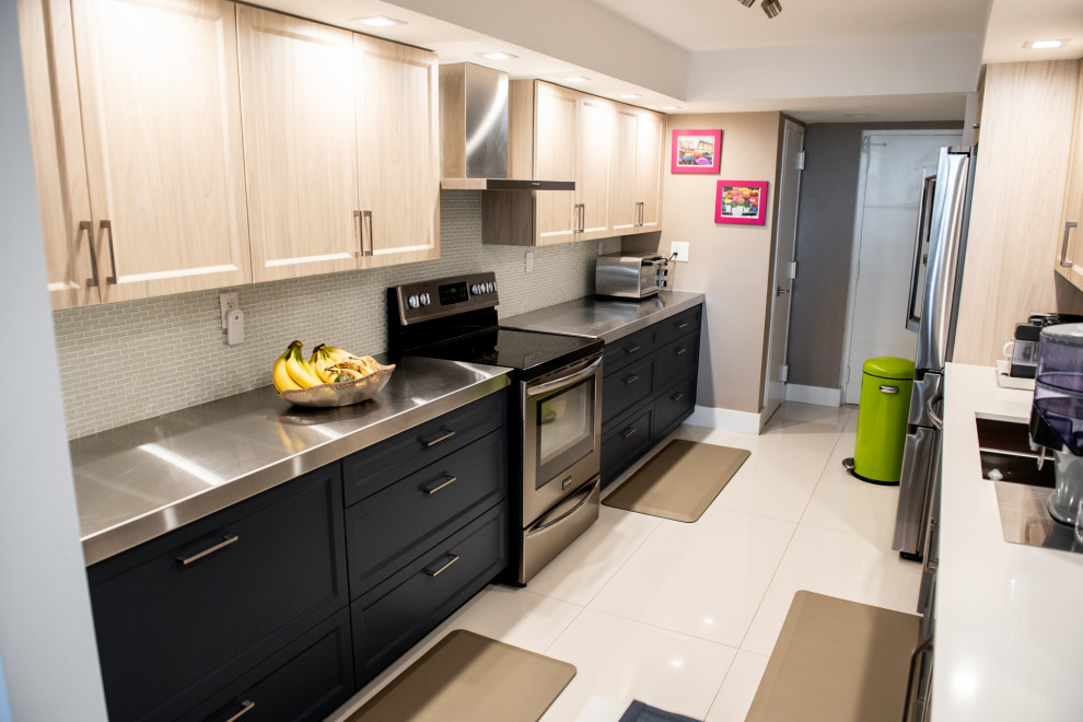 Contemporary Kitchen Remodel Done With Cabinet Refacing in a Two Tone
