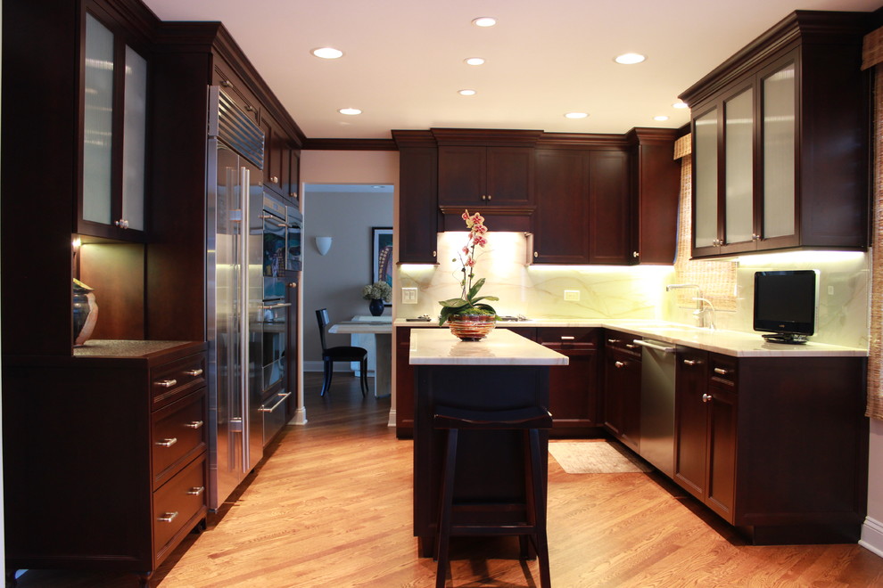 Contemporary Kitchens Contemporary Kitchen Chicago by Apex