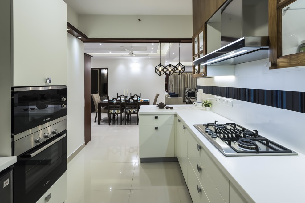 Trendy kitchen photo in Bengaluru