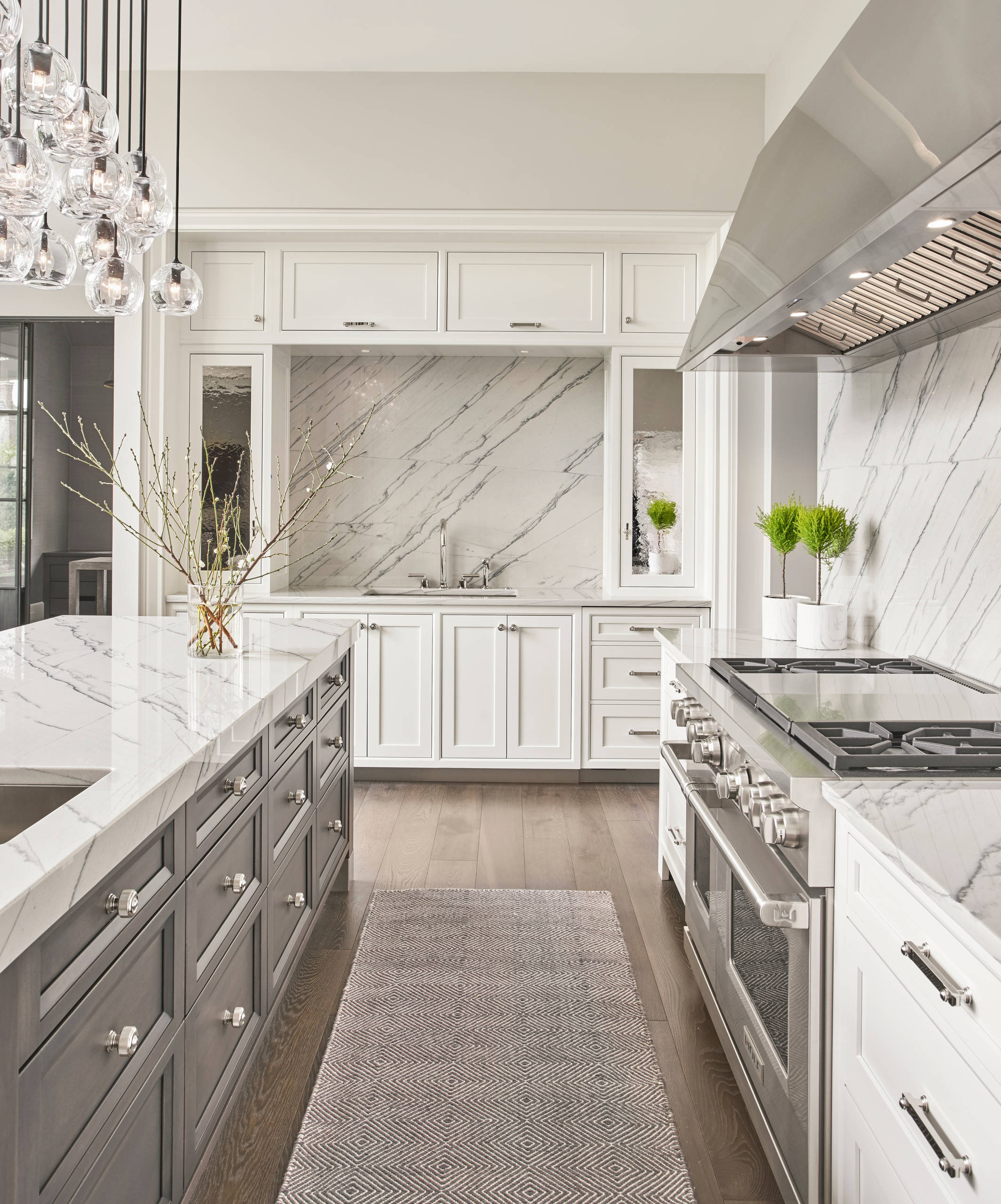 Contrasting Grey Island & White Perimeter Cabinetry - Transitional - Kitchen  - Chicago - by Abruzzo Kitchen & Bath | Houzz