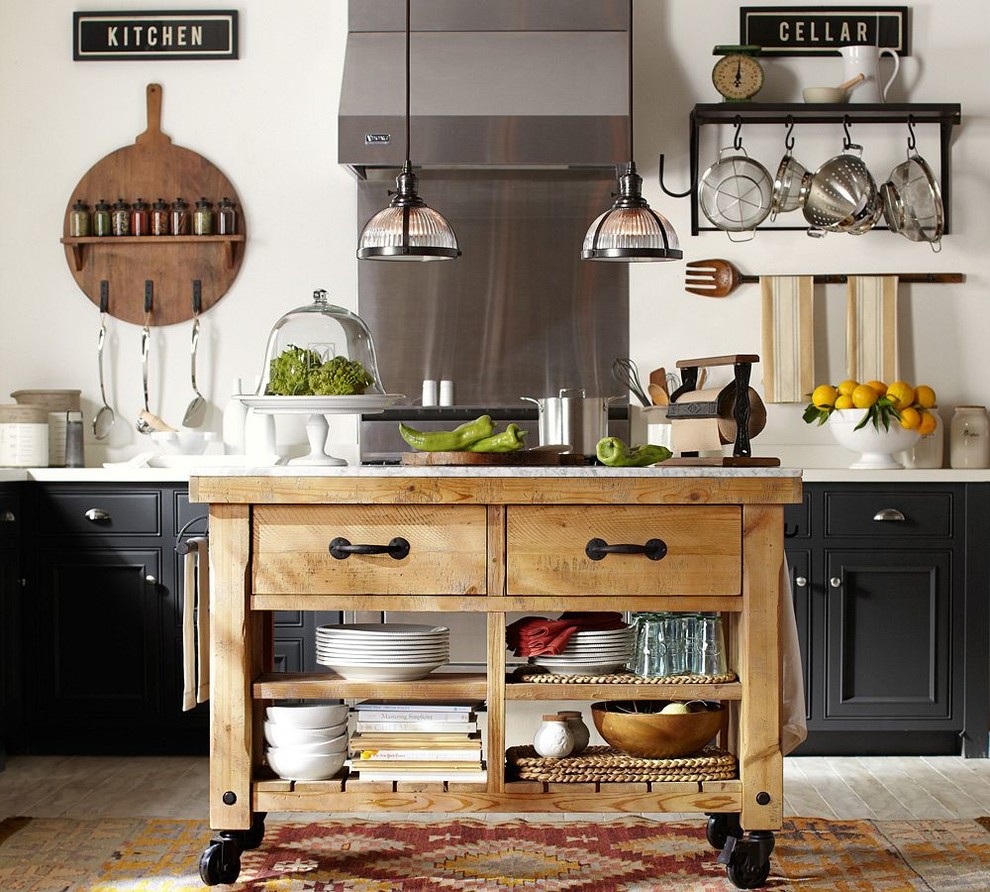 Inspiration for a rustic kitchen in San Francisco.