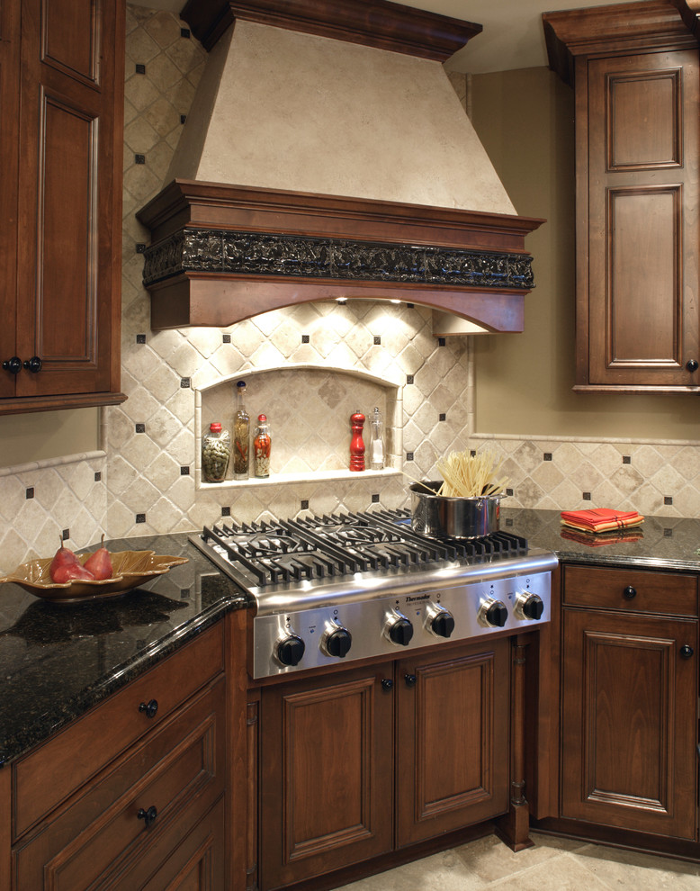 Cooktop/Hood Traditional Kitchen Omaha by Cramer Kreski Designs