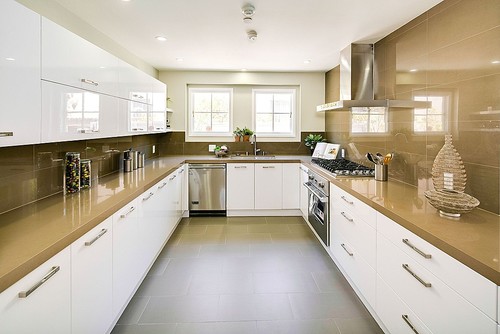 Acrylic kitchen cabinets resistant to moisture and humidity in Mississauga
