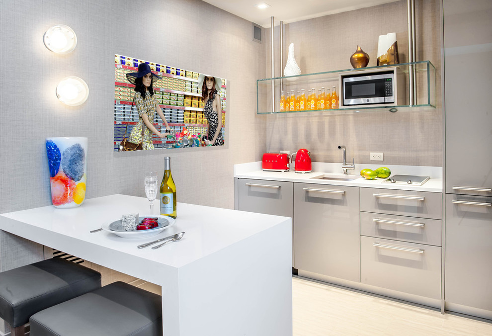 Example of an urban kitchen design in New York