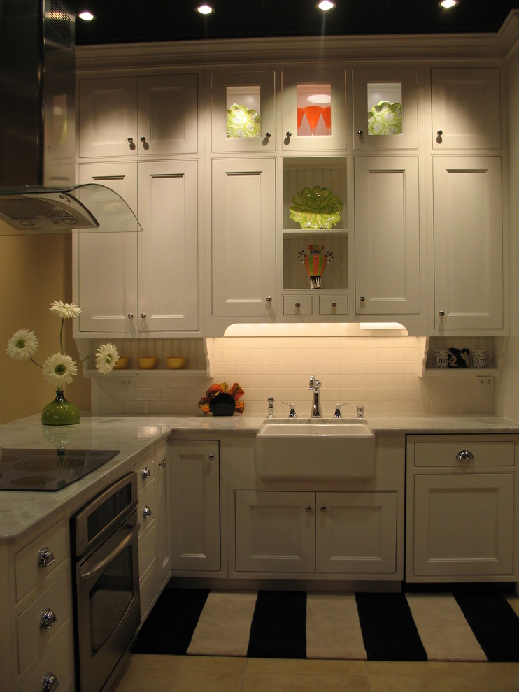 Cottage Kitchen Showroom Display Traditional Kitchen Chicago by