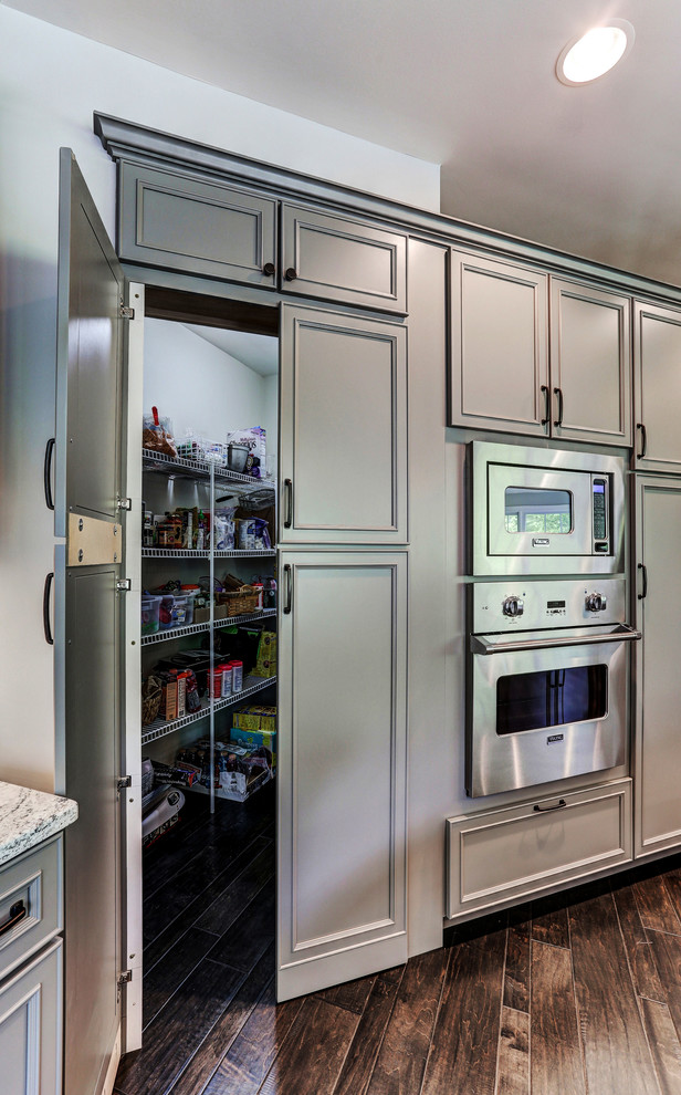 Kitchen - shabby-chic style kitchen idea in DC Metro
