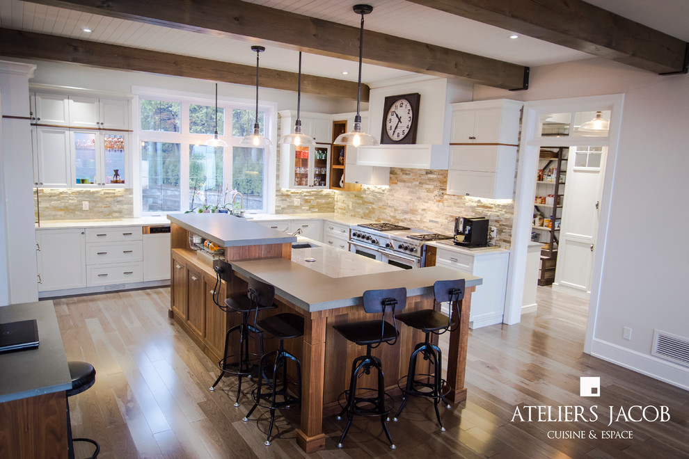 Countryindustrial kitchen Eclectic Kitchen Montreal by Ateliers Jacob Kitchens & Spaces