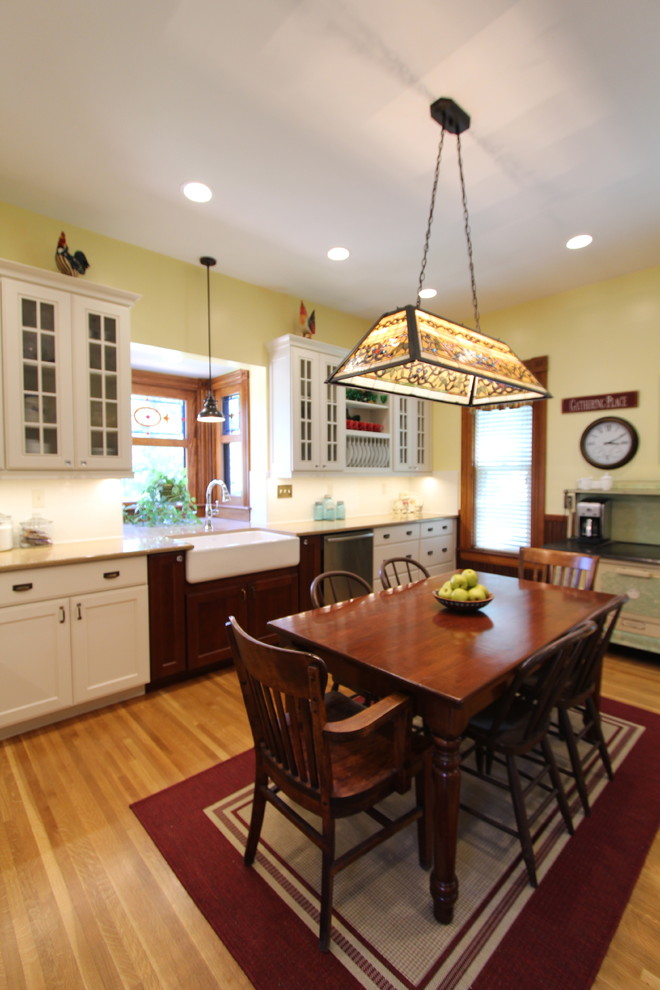 Classic kitchen in Omaha.