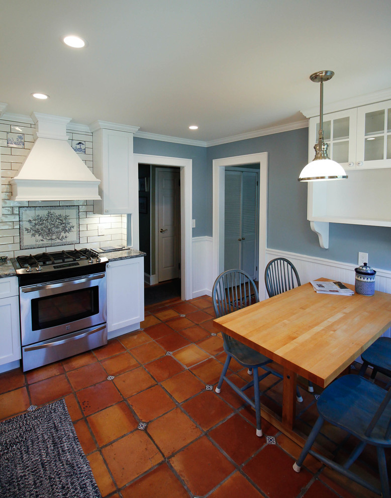 Country kitchen - Farmhouse - Kitchen - Newark - by User | Houzz
