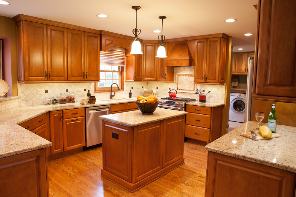 Country Tradition in Hampshire - Traditional - Kitchen - Chicago - by ...