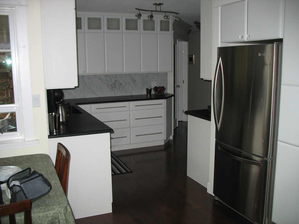 Courtenay, BC Silver Soasptone (oiled) Transitional Kitchen Vancouver by Vancouver