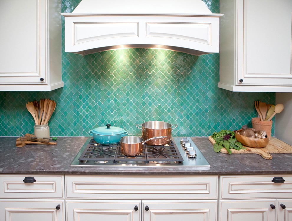 Kitchen - mediterranean kitchen idea in New York