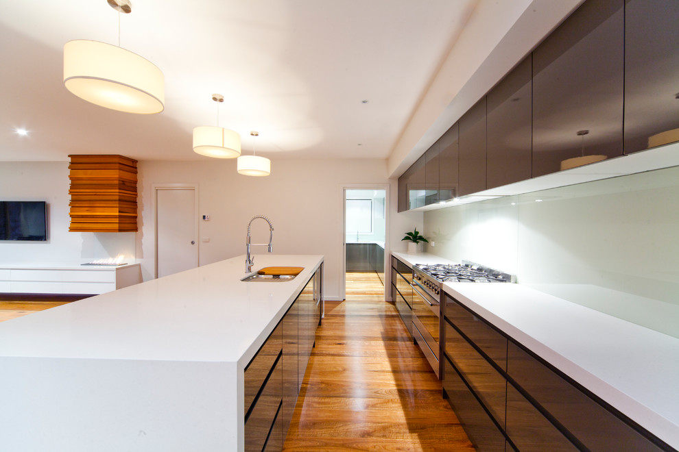 Moderne Küche in Canberra - Queanbeyan