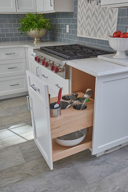 Franklin Lakes Super Clean Traditional Kitchen - Transitional - Kitchen -  New York - by Craig Allen Designs