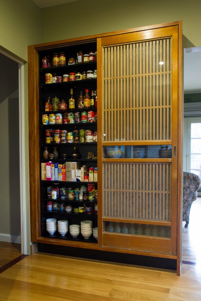 Photo of a world-inspired kitchen in Melbourne.