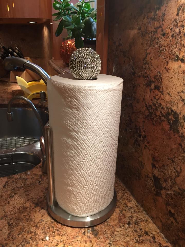 paper towel holder with crystal knob