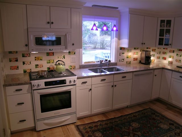 Example of a trendy kitchen design in Portland Maine