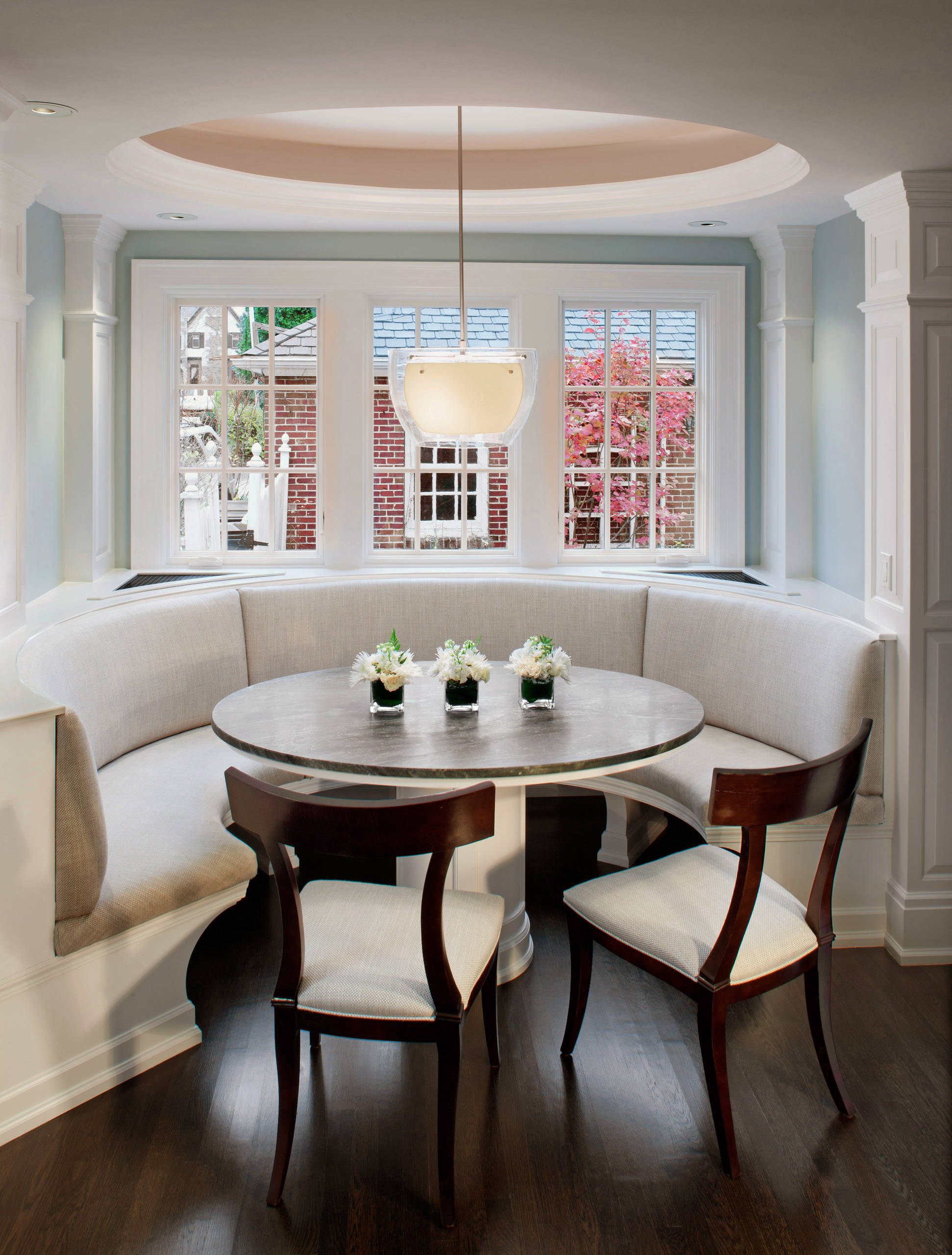 Curved Banquette Seat - Photos & Ideas | Houzz
