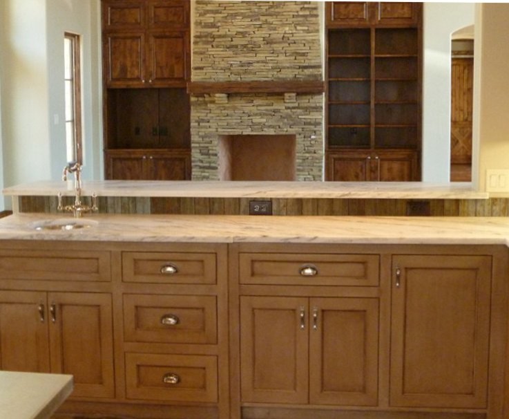 Custom home build with horse stables in Flower Mound, TX Rustikal