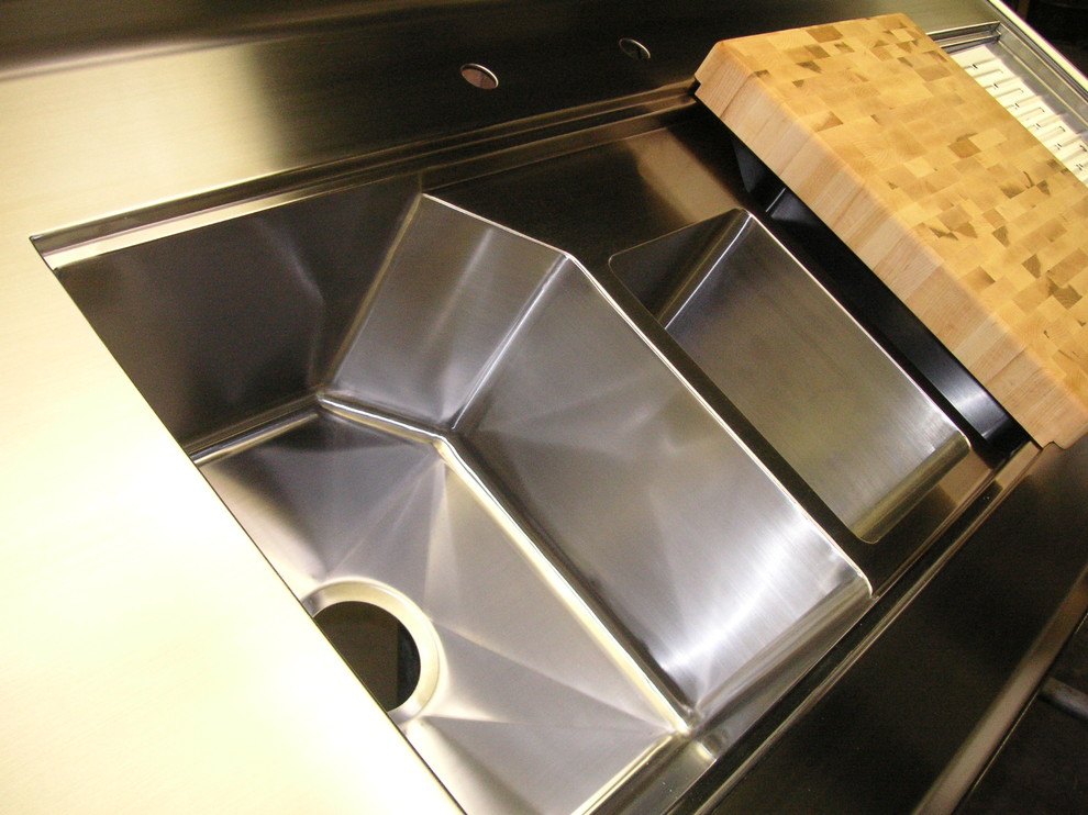 Custom Kitchen Sink Modern Kitchen Vancouver by Berlin Food