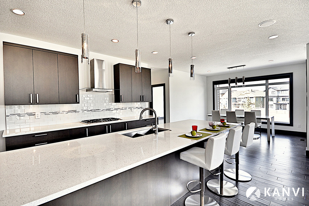 Custom Kitchens Contemporary Kitchen Edmonton by Kanvi Homes