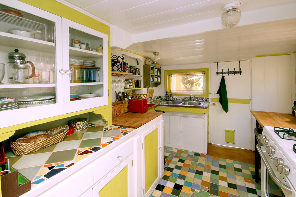 Photo of an eclectic kitchen in San Francisco.