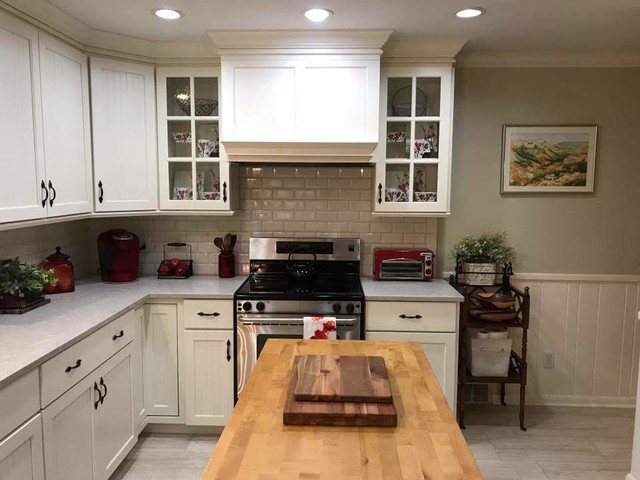 Cute Cottage Project - Transitional - Kitchen - Chicago - by Kuche Fine  Cabinetry & Design | Houzz IE