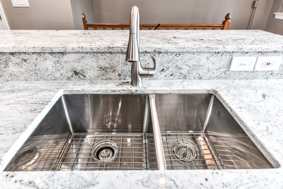 D.C. Kitchen w/ Island Riser - Modern - Kitchen - DC Metro - by Ready 2 ...