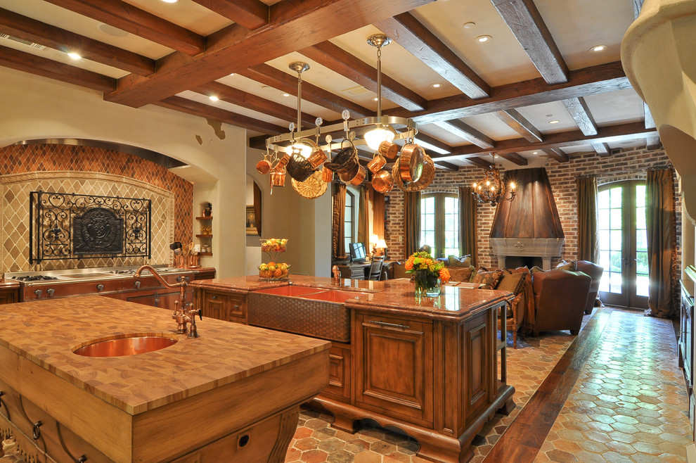 Dallas Area Residence - Traditional - Kitchen - Dallas - by Brown