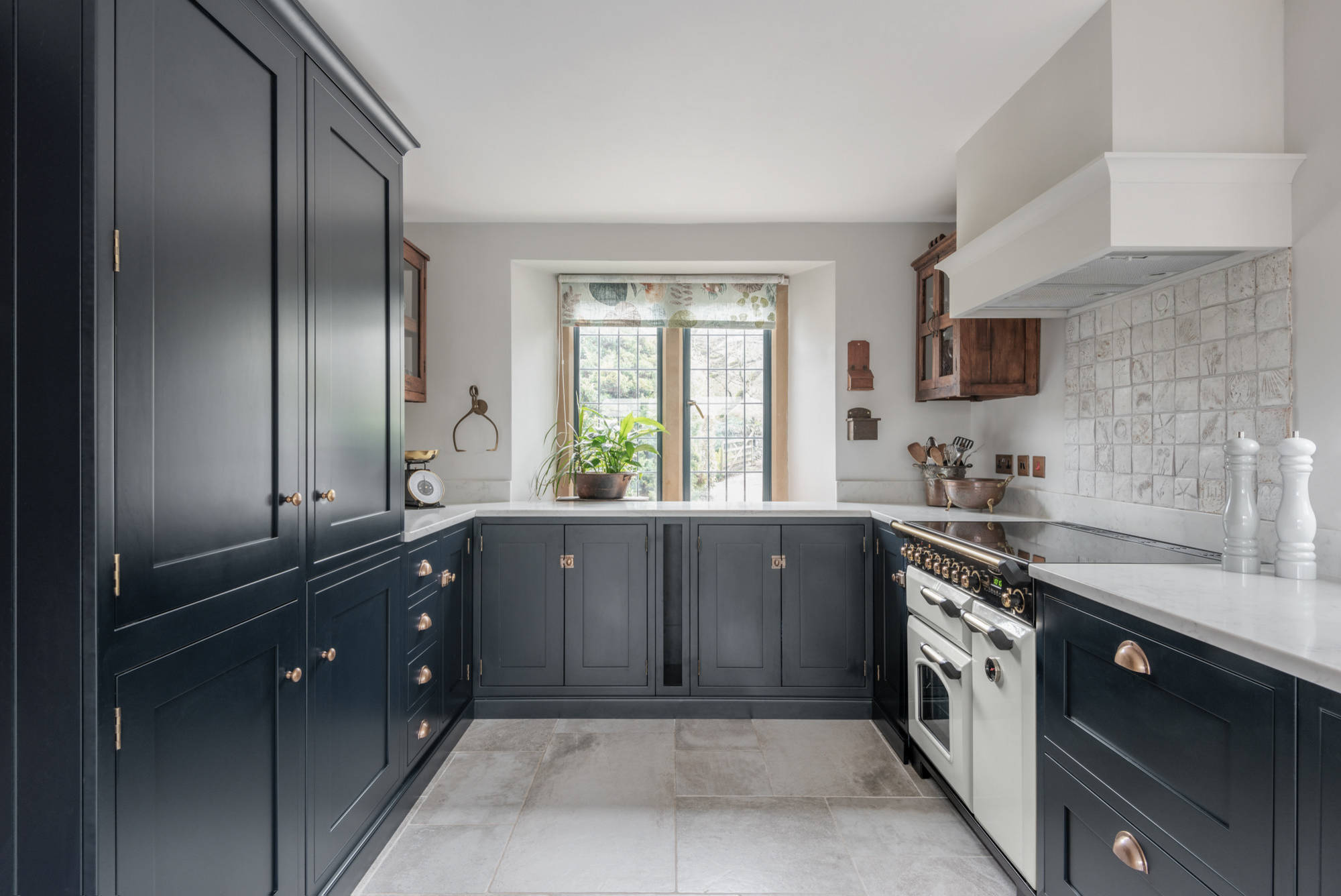 75 Beautiful Kitchen With Shaker Cabinets Ideas Designs August 2021 Houzz Uk