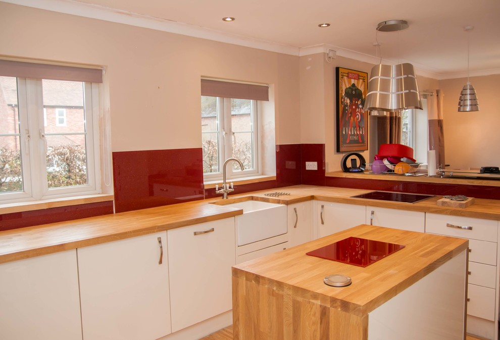 "DARK RED" Glass Kitchen Splashback by CreoGlass Design Kitchen