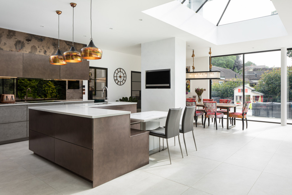 Dartnell Park Contemporary Kitchen Surrey by Concept 8