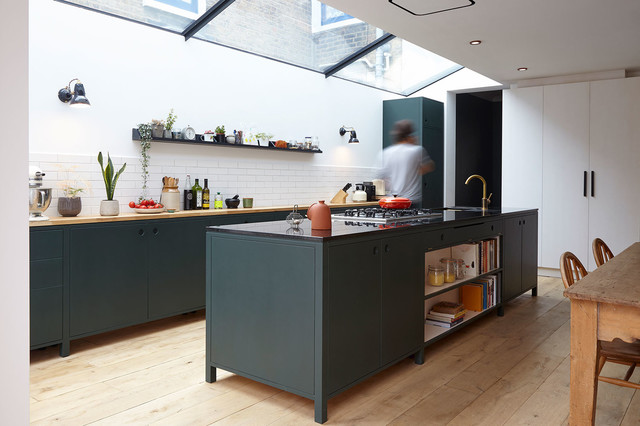Dark Kitchen Cabinets With Counters, Dark Grey Kitchen Units With Black Worktop