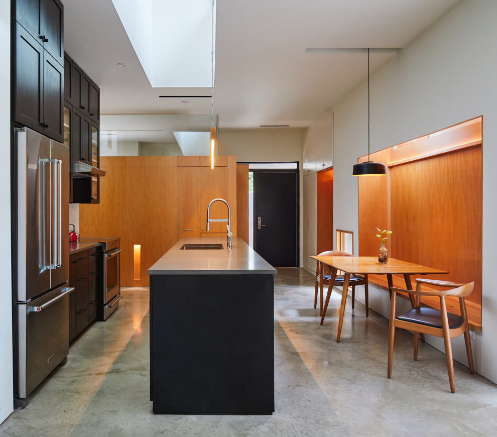 Источник вдохновения для домашнего уюта: кухня в стиле модернизм