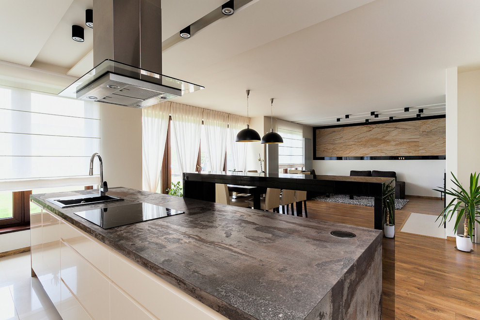 Example of a trendy kitchen design in Hampshire