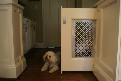 Built in gate in the kitchen 