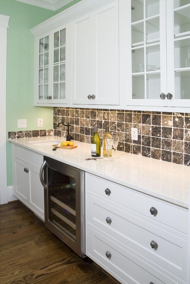 Example of a classic single-wall enclosed kitchen design in Wilmington