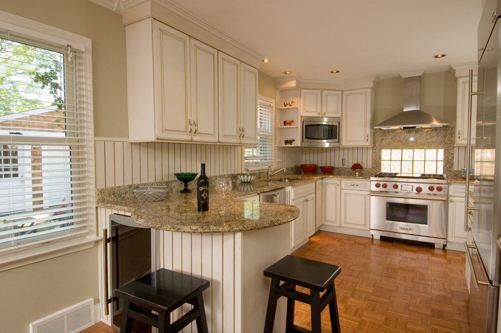 Detroit Traditonal Traditional Kitchen Detroit by Petoskey