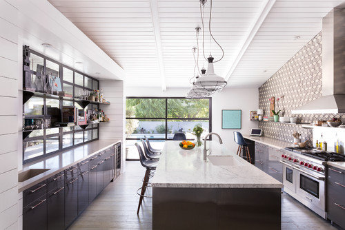Light kitchen design with calm, airy look