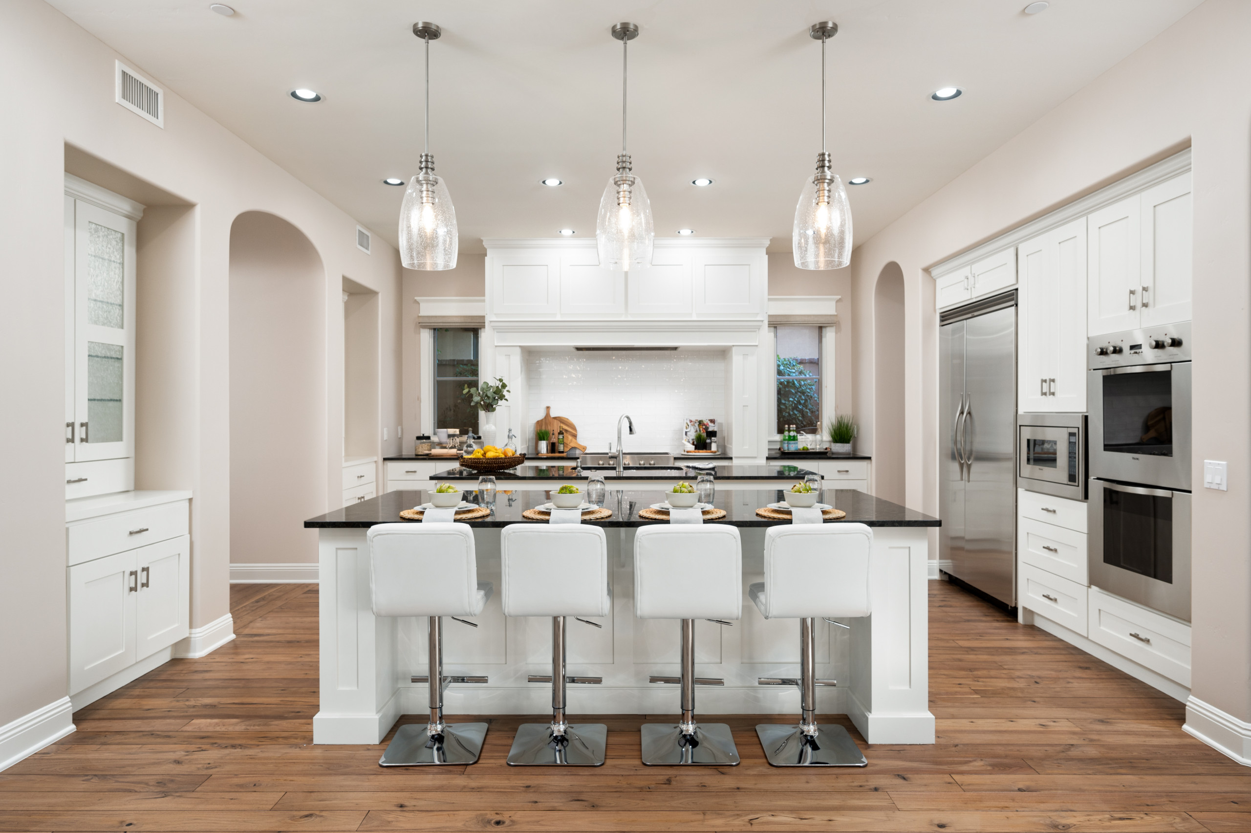 Diamond Rim Transitional Kitchen Phoenix By Attractive Interiors Home Staging Houzz