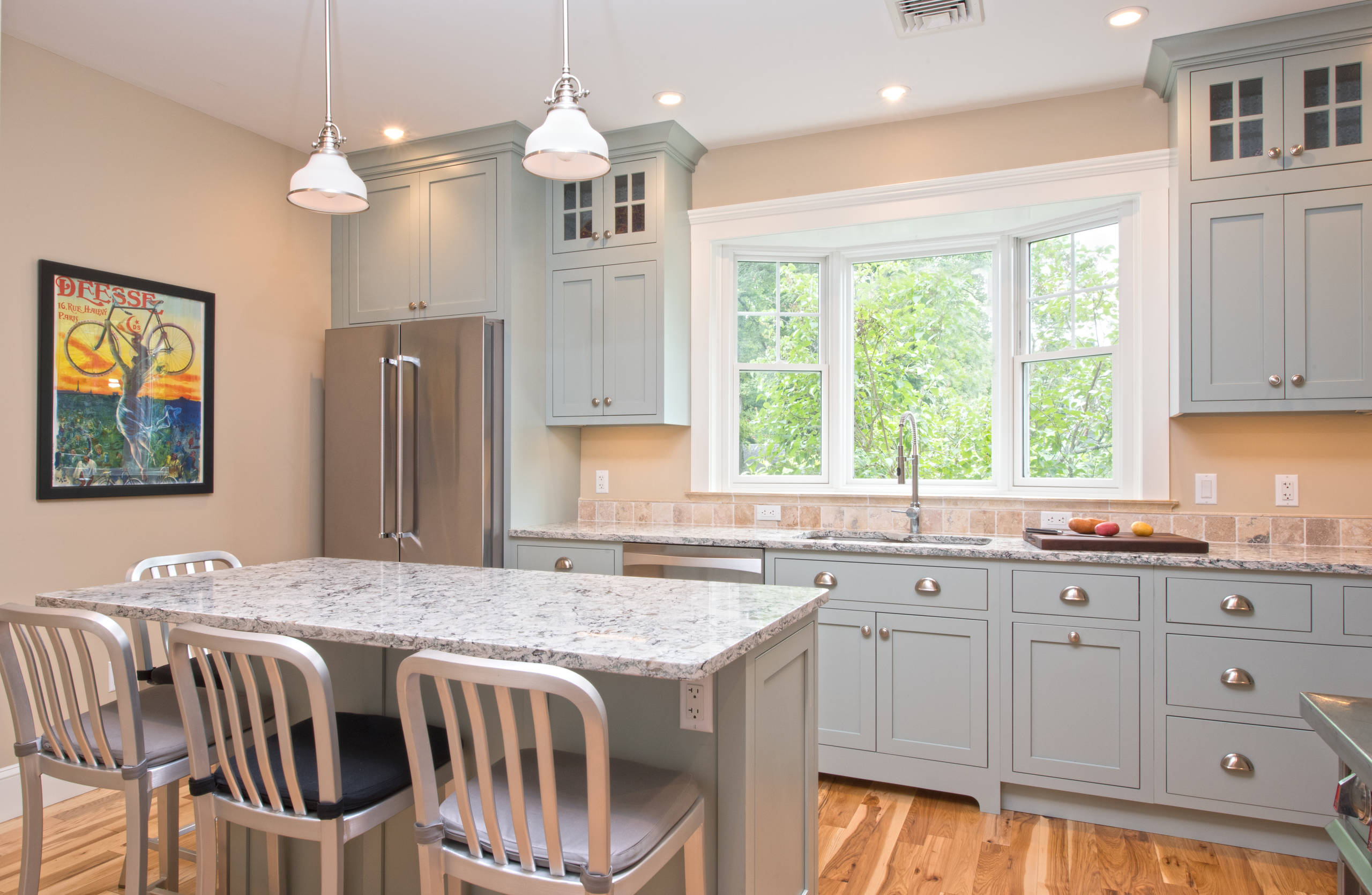 Discreetly Captivating Bold And Warm Crystal Fog Finish Traditional Kitchen Boston By Kitchensmith Fine Cabinetry Design Houzz