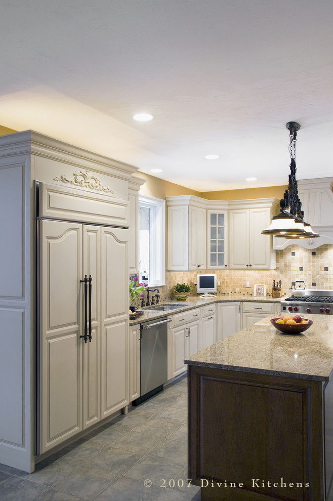 Divine Kitchens LLC Traditional Kitchen Boston By Divine Design   Divine Kitchens Llc Divine Design Build Img~e681dda20c7daa6f 9 5930 1 26f42c8 