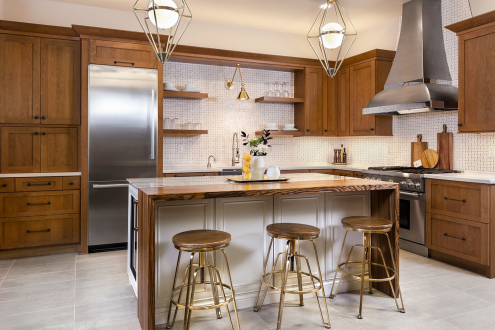 Door Style: Pierce SP 275 | Species: Cherry | Finish: Sienna