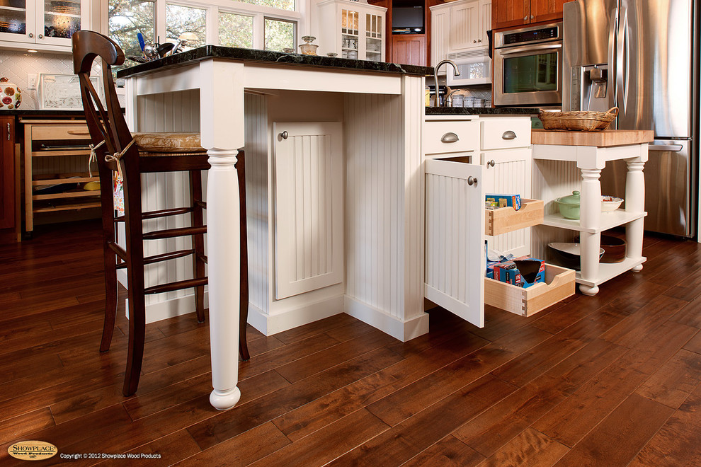 Door style Summit Species Paint Grade Finish Soft Cream