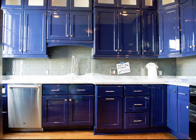 Doors And High Gloss Painting, How To Paint High Gloss Kitchen Cabinets