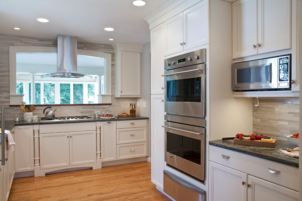 Double Ovens & Warming Drawers Traditional Kitchen Bridgeport